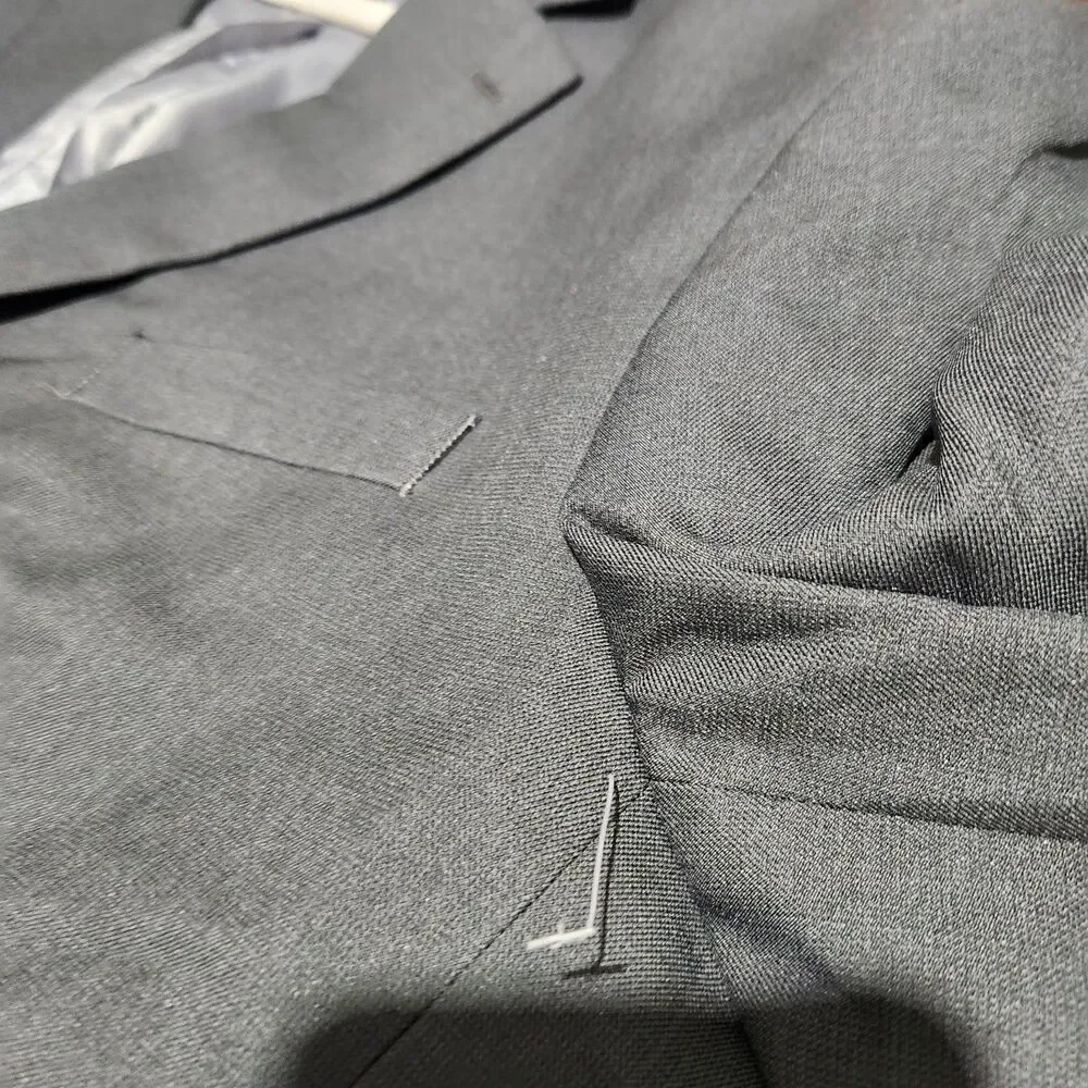 Haggar Mens Blazer Size 50R Gray Tailored Fit Travel Performance.   New